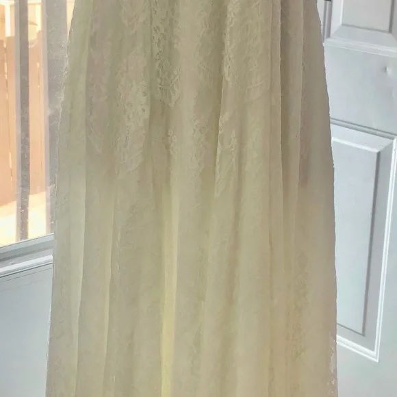 Brand New Wedding dress - Picture 3 of 8